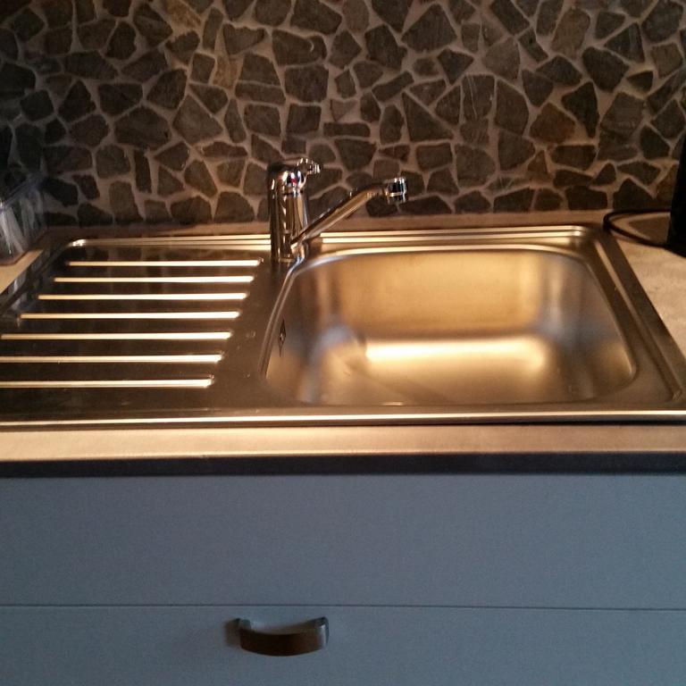 Bed & Breakfast 28 Appartement Met Prive Tuin Assen Ruang foto